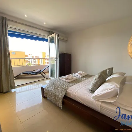 Apartment Luxury Punta Prima Apartment, Close To Beach Pp23