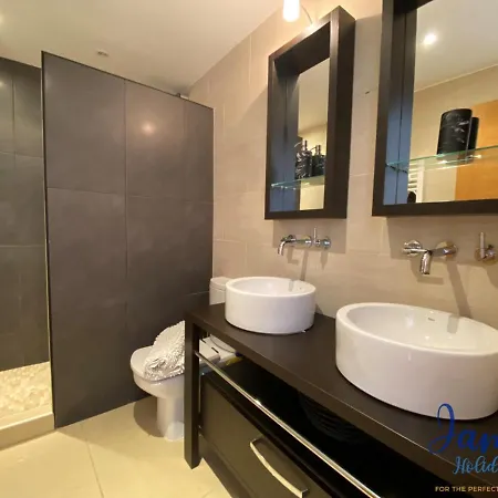 Apartment Luxury Punta Prima Apartment, Close To Beach Pp23